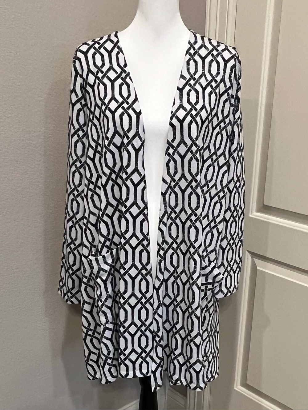 LuLaRoe Caroline - Black & White Geometric